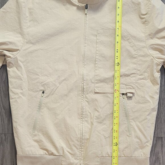 Oakley mens lightweight beige jacket XL 1 owner, worn couple of times - Picture 4 of 7